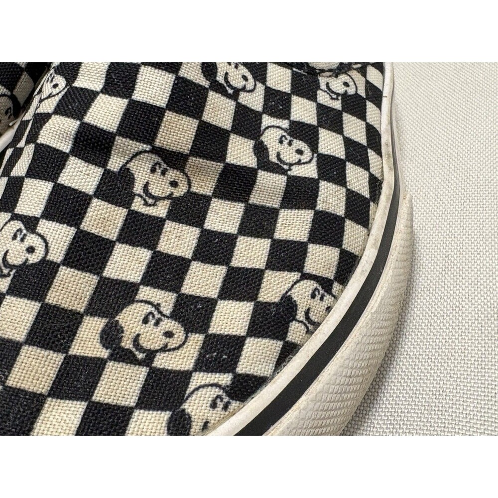Snoopy Slip On Tennis Shoes Kids Size 13 Peanuts Skater Type Sneaker